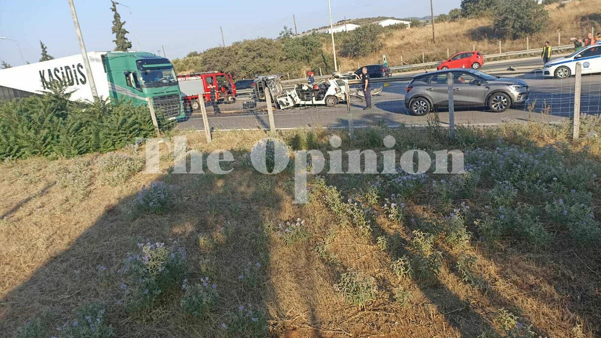 Σοβαρό τροχαίο στο Δερβένι – Νεκρός 24χρονος οδηγός (ΦΩΤΟ)