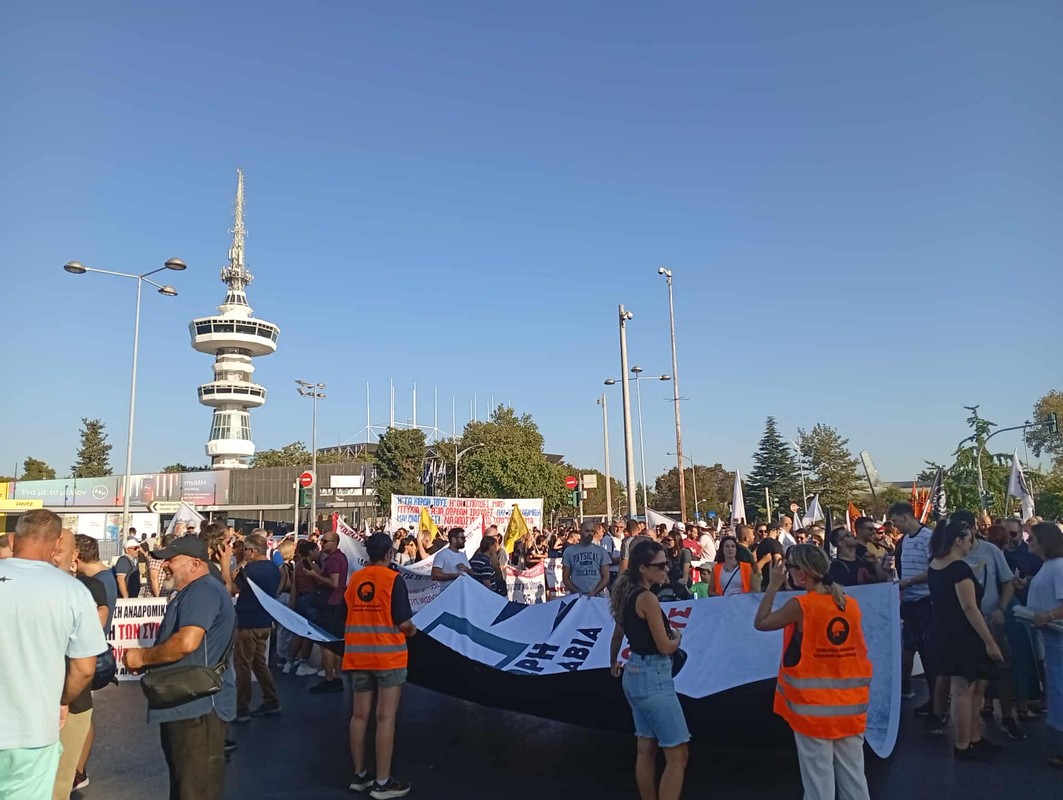 Η πορεία του ΠΑΜΕ στην 89η ΔΕΘ – Τι δήλωσε ο Δ. Κουτσούμπας (ΦΩΤΟ-ΒΙΝΤΕΟ)