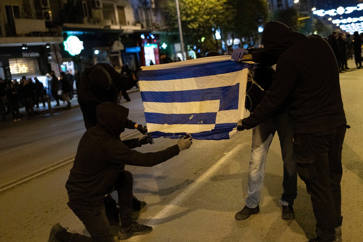 Γεννημένοι υποκριτές