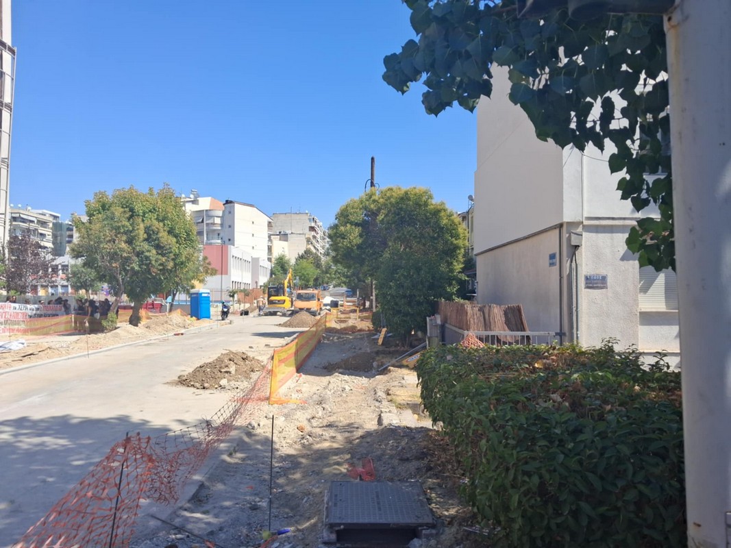 Ταλαιπωρία σε περιοχή της Καλαμαριάς λόγω έργων – Κάνουν «κύκλους» για να φτάσουν στον προορισμό τους (ΦΩΤΟ-VIDEO)