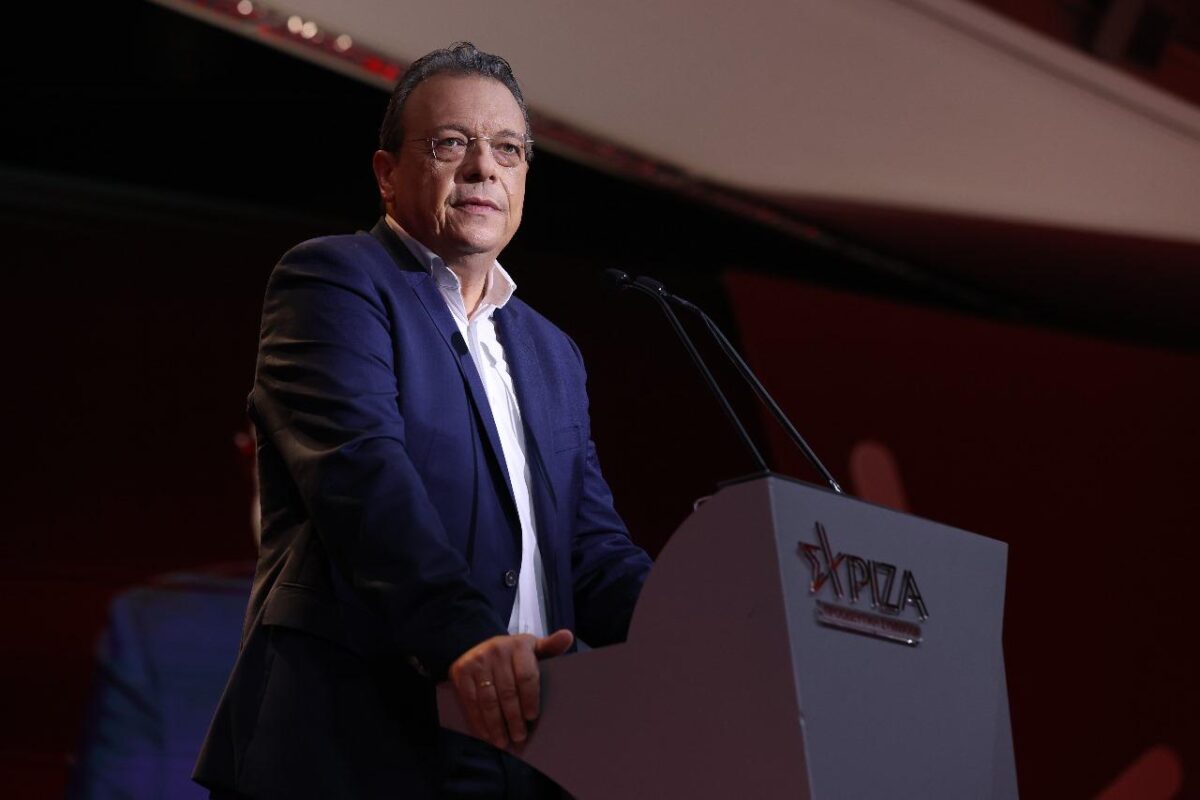 Συσπείρωση της αντιπολίτευσης ζητά ο Φάμελλος για την απόσυρση του «αντεργατικού νομοσχεδίου»