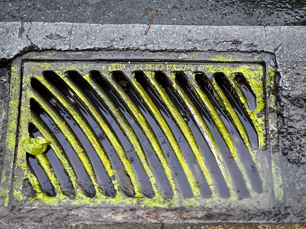 Θεσσαλονίκη: 45χρονος έκρυβε ναρκωτικά σε φρεάτιο