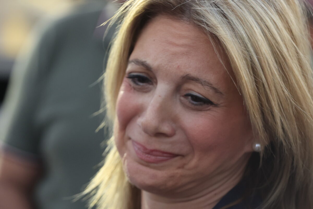 Δακρυσμένη η Καρυστιανού στo κάλεσμα για τα Τέμπη στο Σύνταγμα (ΦΩΤΟ)