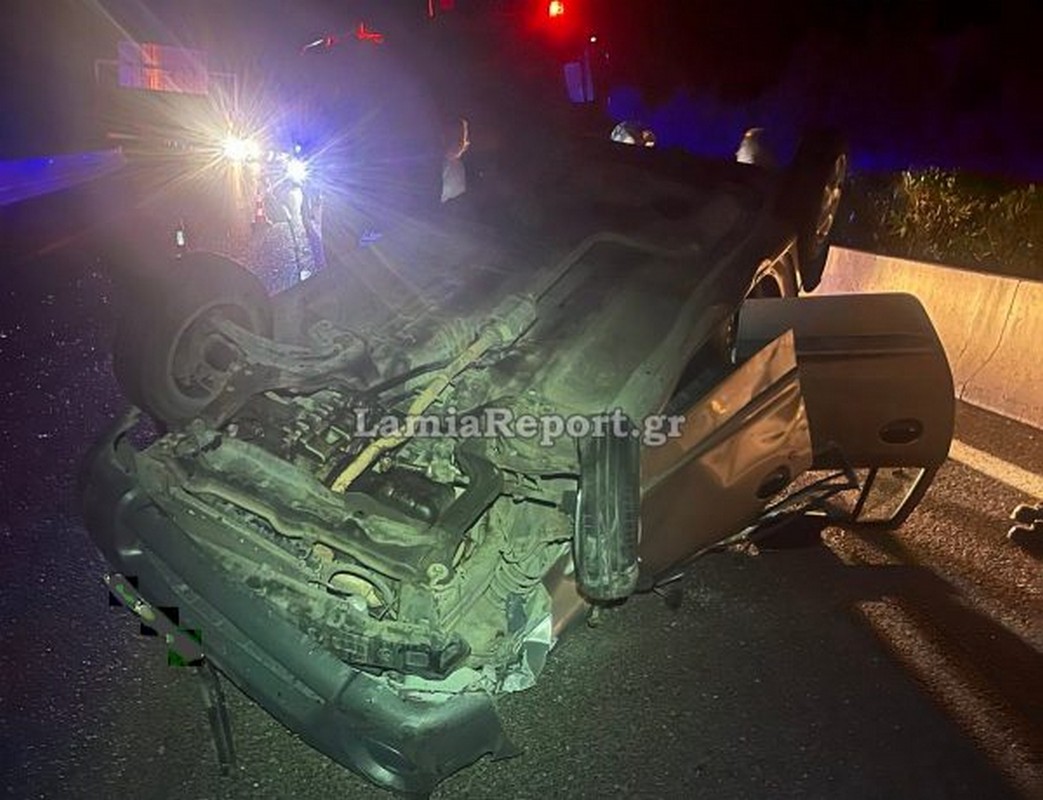 Λαμία: Ένας νεκρός και 2 τραυματίες σε σύγκρουση ΙΧ με νταλίκα (ΦΩΤΟ)