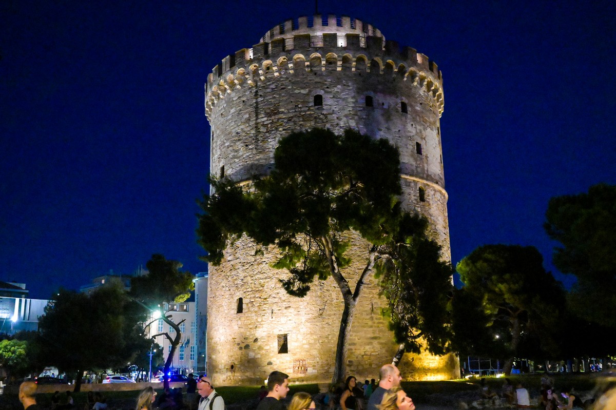 Στη μεγάλη μας εμποροπανήγυρη, έχουμε από γίδια και μιντιάρχες, μέχρι κοτζαμπάσηδες και μπαγαπόντηδες 