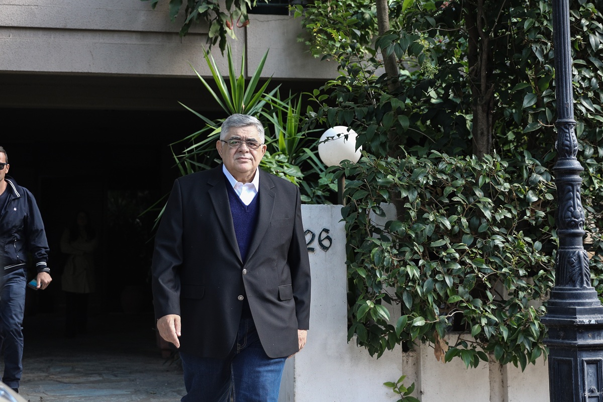 Αποφυλακίζεται ο αρχηγός της Χρυσής Αυγής Νίκος Μιχαλολιάκος
