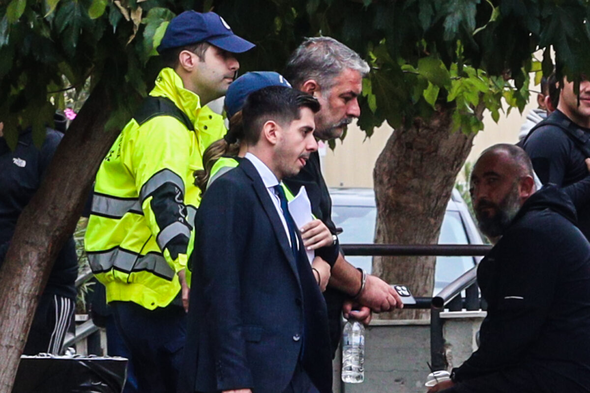 Αναβλήθηκε η δίκη του Βασίλη Μπισμπίκη