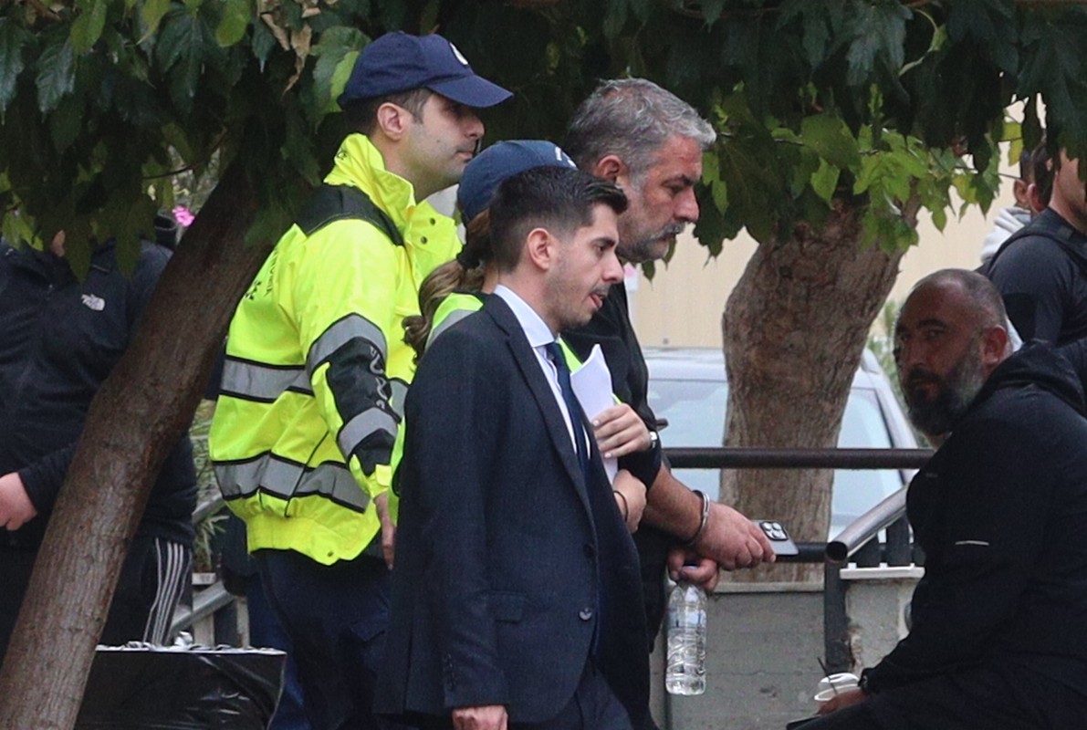 Ποινική δίωξη για πλημμέλημα στον Βασίλη Μπισμπίκη