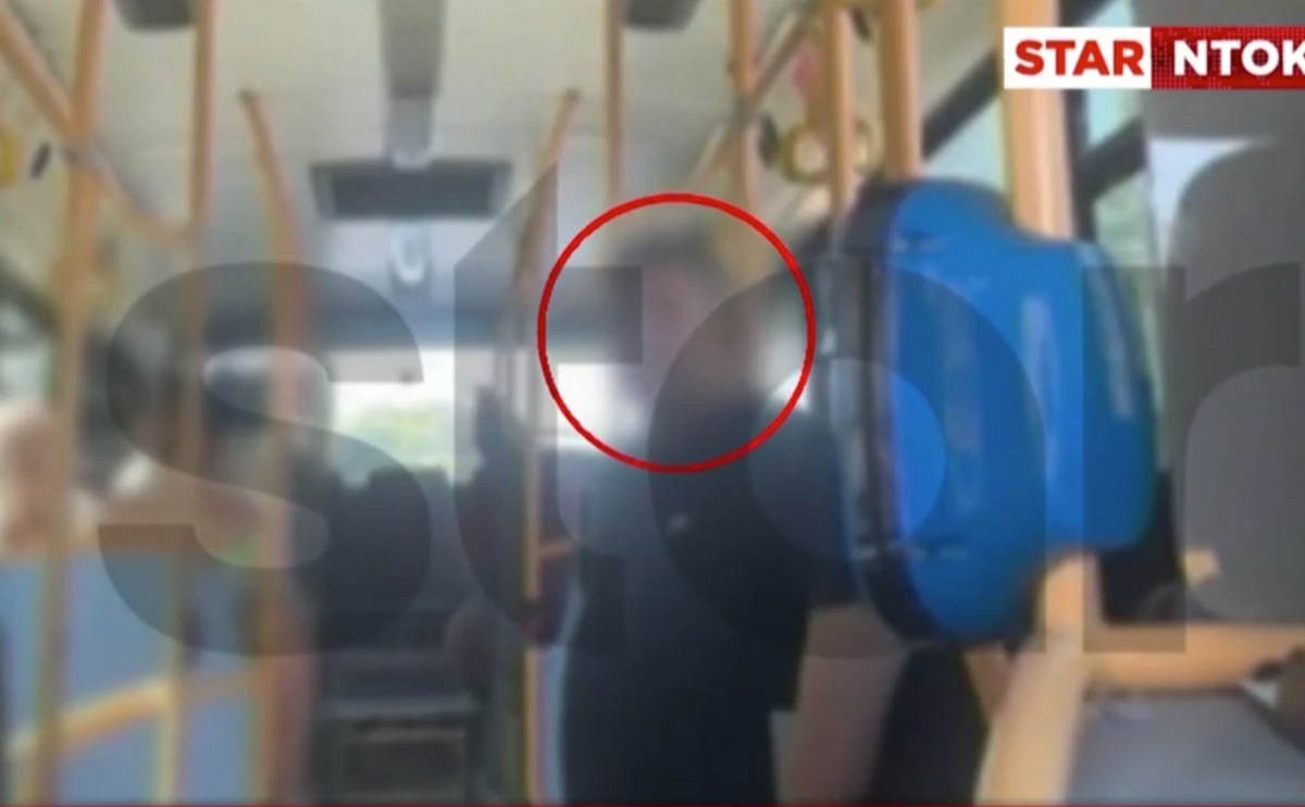 Αττική: Σεξουαλική παρενόχληση 22χρονης σε λεωφορείο – Πώς ο οδηγός «παγίδεψε» τον δράστη (VIDEO)