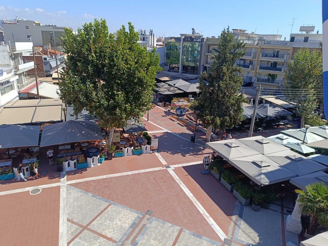 Τα… γαλλικά των δημοτικών συμβούλων