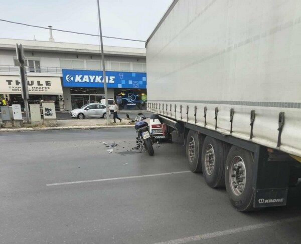 Θεσσαλονίκη: Νεκρός ο οδηγός της μηχανής από το τροχαίο στην Γεωργικής Σχολής – Τέσσερις συλλήψεις