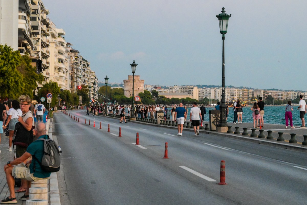 «Θεσσαλονίκη για Όλους» κατά Αγγελούδη: «Αντί για πολιτικές κινήτρων, διευκόλυνσης και πριμοδότησης, επιβάλλονται πρόστιμα παντού»