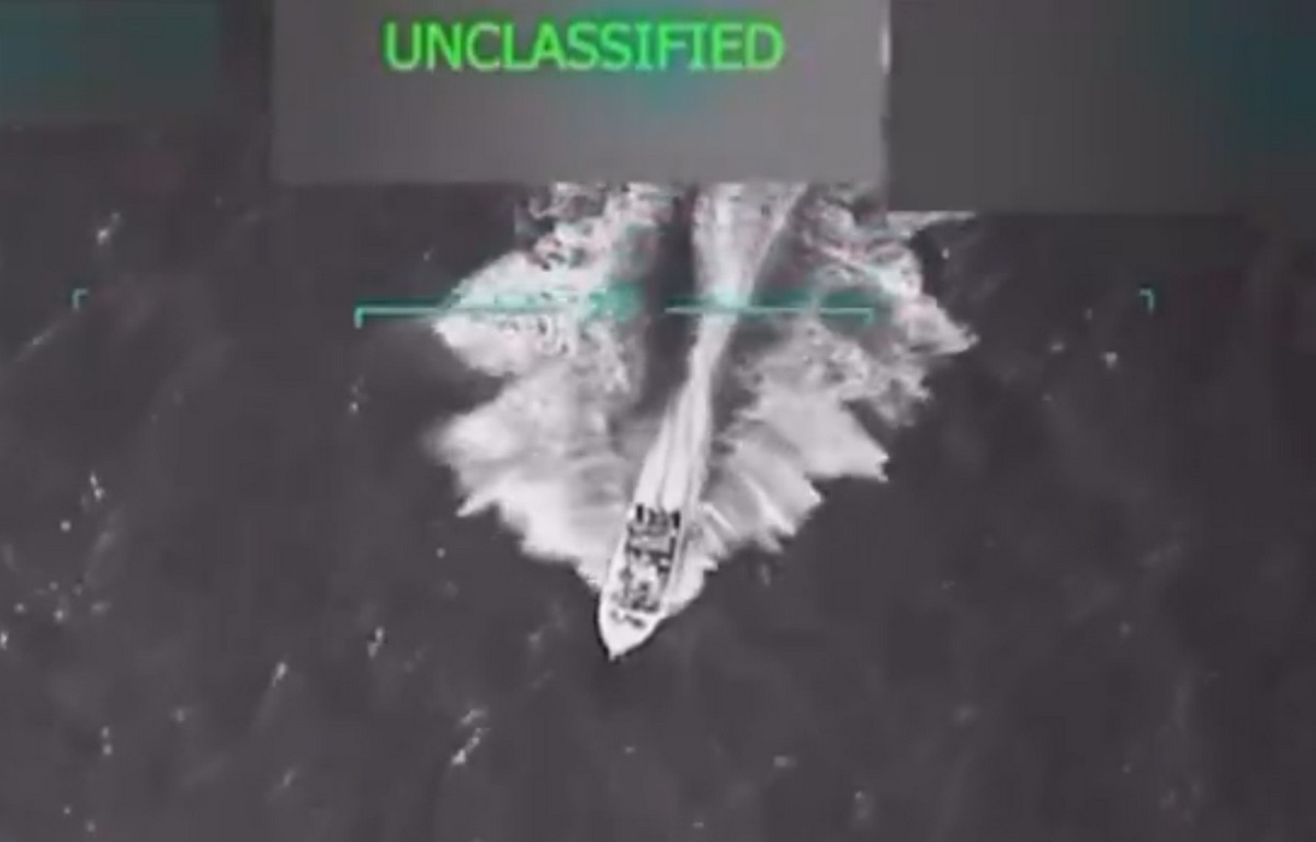 Αμερικανικό χτύπημα σε σκάφος με ναρκωτικά από τη Βενεζουέλα – Τουλάχιστον 11 νεκροί (VIDEO)