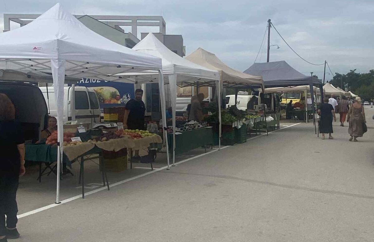 Θέρμη: Ξεκίνησε τη λειτουργία της η λαϊκή αγορά βιολογικών προϊόντων (ΦΩΤΟ)