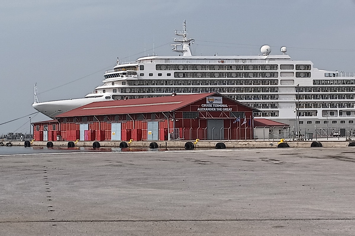 Στη Θεσσαλονίκη το Silver Muse με Αμερικανούς και Βρετανούς τουρίστες