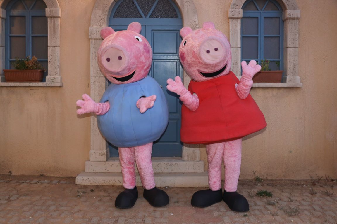 «Η Πέππα γνωρίζει το νέο μωρό»: Με παιδικά γέλια ξεκίνησε το ταξίδι της νέας ταινίας της Πέππα (ΦΩΤΟ)