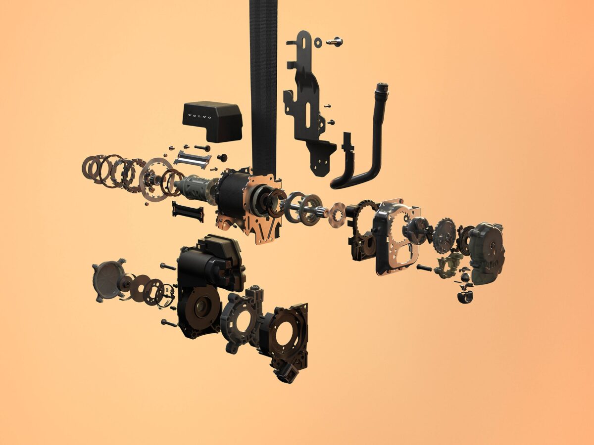 Η  Volvo Cars φέρνει τη ζώνη ασφαλείας πολλαπλής προσαρμογής