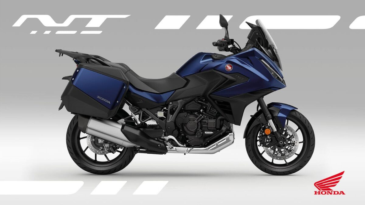 Άλλα κόλπα οι νέοι χρωματισμοί της Honda Tourer NT110