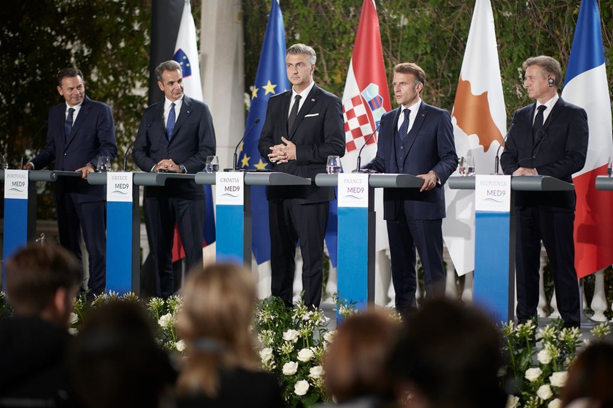 Μητσοτάκης στη MED9 με «άμυνα 360°» – «Δεν διαπραγματευόμαστε ζητήματα κόκκινων γραμμών»