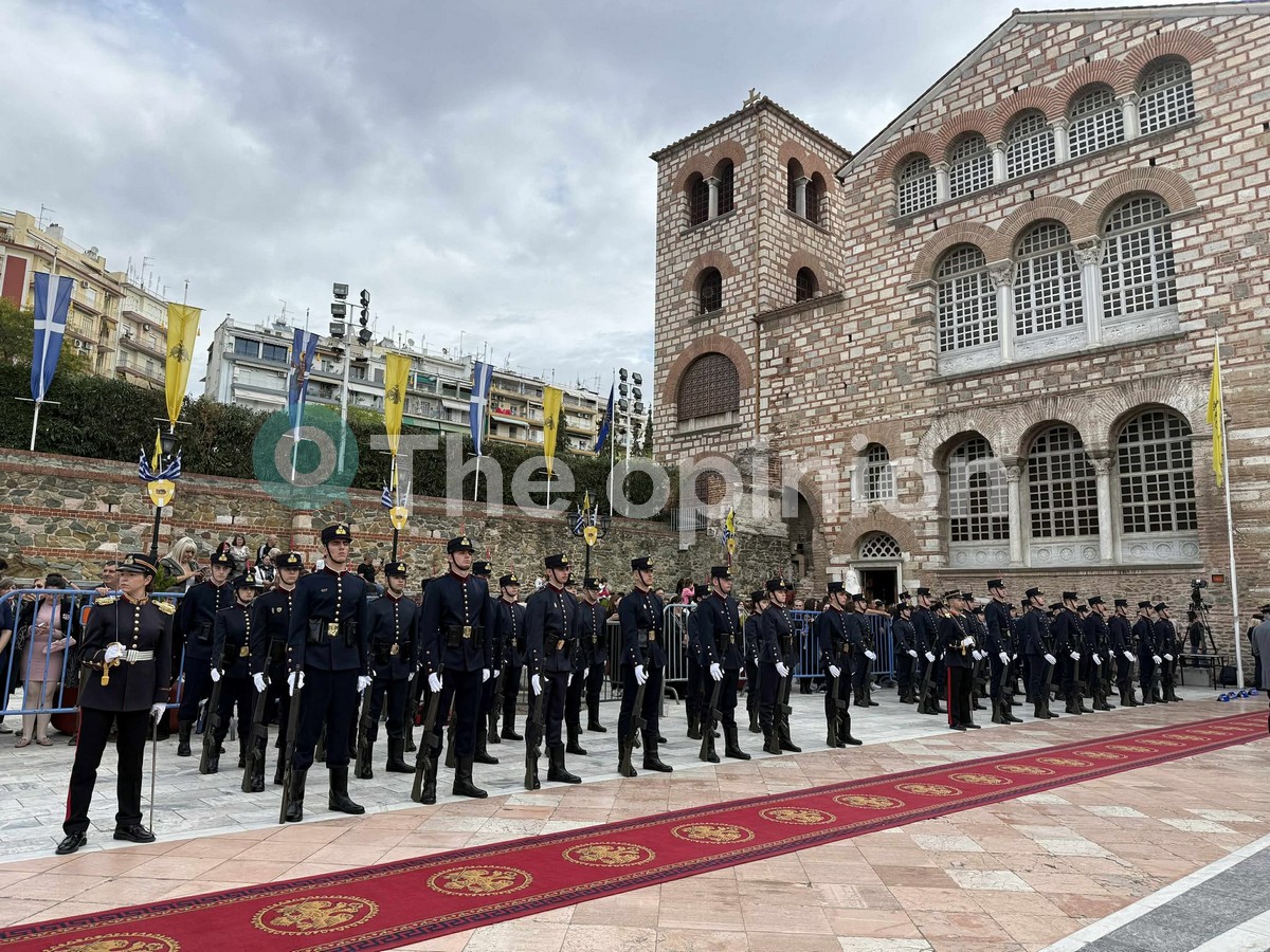Η Θεσσαλονίκη τίμησε τον πολιούχο της και τα 113 χρόνια ελευθερίας – «Ο λαός μπορεί να ατενίζει το μέλλον με αισιοδοξία» (VIDEO)