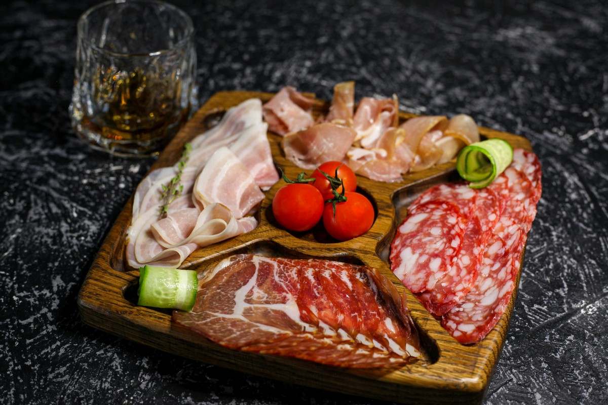 Τα έξι καλύτερα pairings για να απολαύσει ένας άνδρας το τσίπουρο