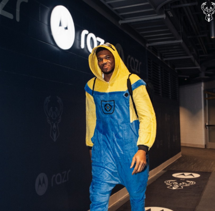 Ο Γιάννης Αντετοκούνμπο ντύθηκε Minion για το Halloween