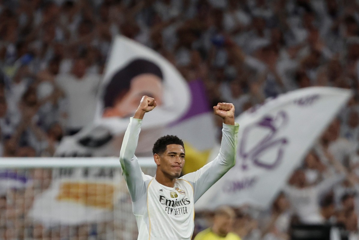 Μπέλιγχαμ: Σκόραρε και… πέρασε με κόκκινο για να αποφύγει τους οπαδούς – Παράβαση που τον φέρνει σε «μπελάδες» (VIDEO)