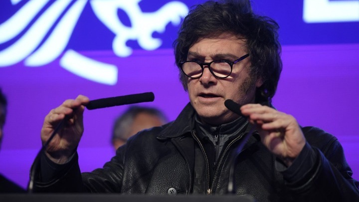 Αργεντινή: Σαρωτική νίκη της παράταξης του Μιλέι στις ενδιάμεσες εκλογές