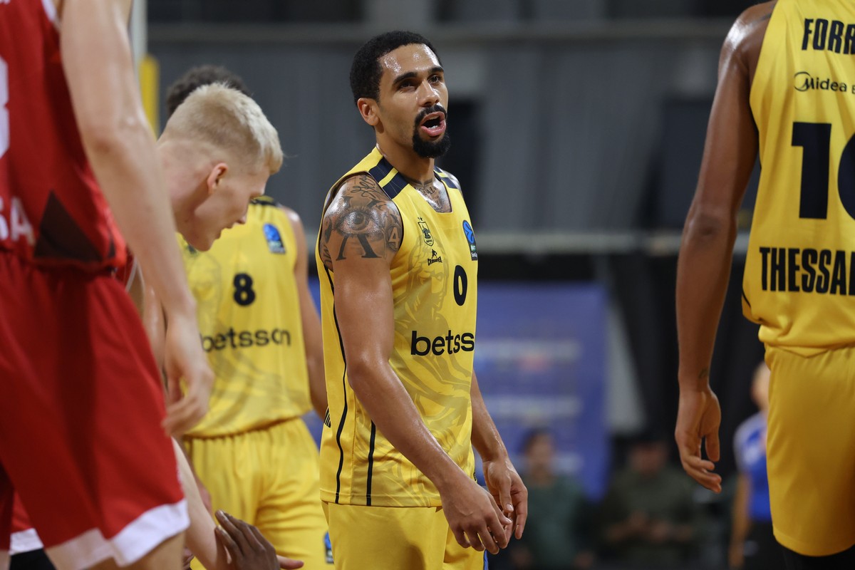 Δεν βρήκε τις λύσεις ο Άρης – Έχασε και από την Μανρέσα