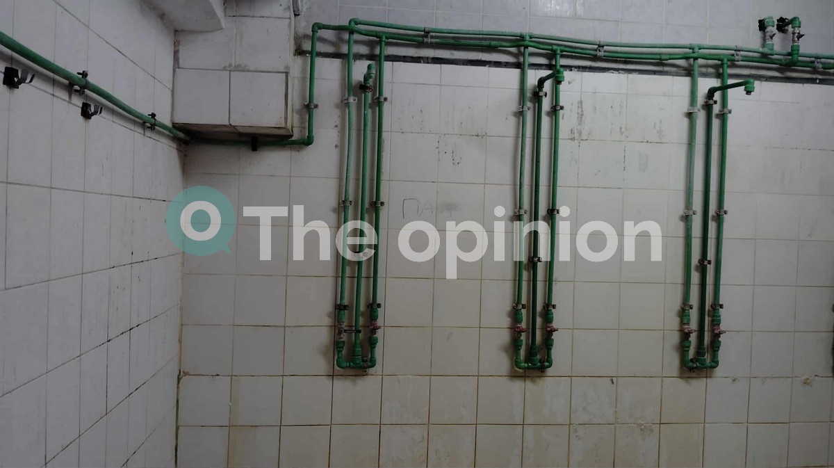 Εικόνες άλλης εποχής στο Ποσειδώνιο – Παραδομένο στη φθορά του χρόνου (ΦΩΤΟ)