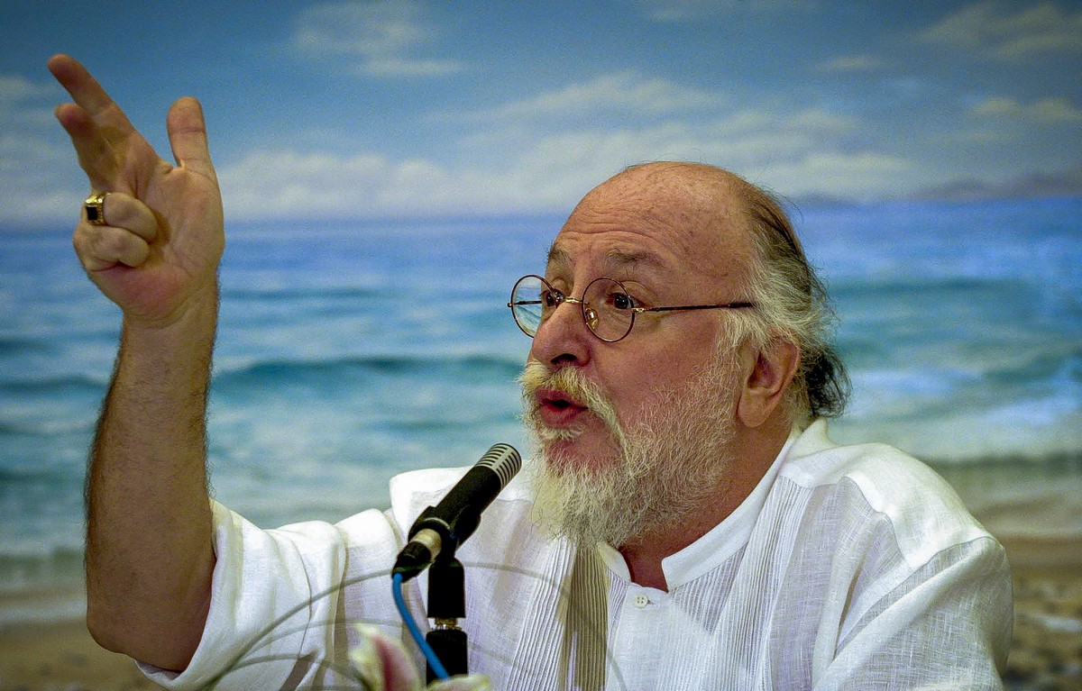 «Χαίρω πολύ Σαββόπουλος»: Το ιστορικό ντοκιμαντέρ του 1975 στο ERTFLIX (VIDEO)