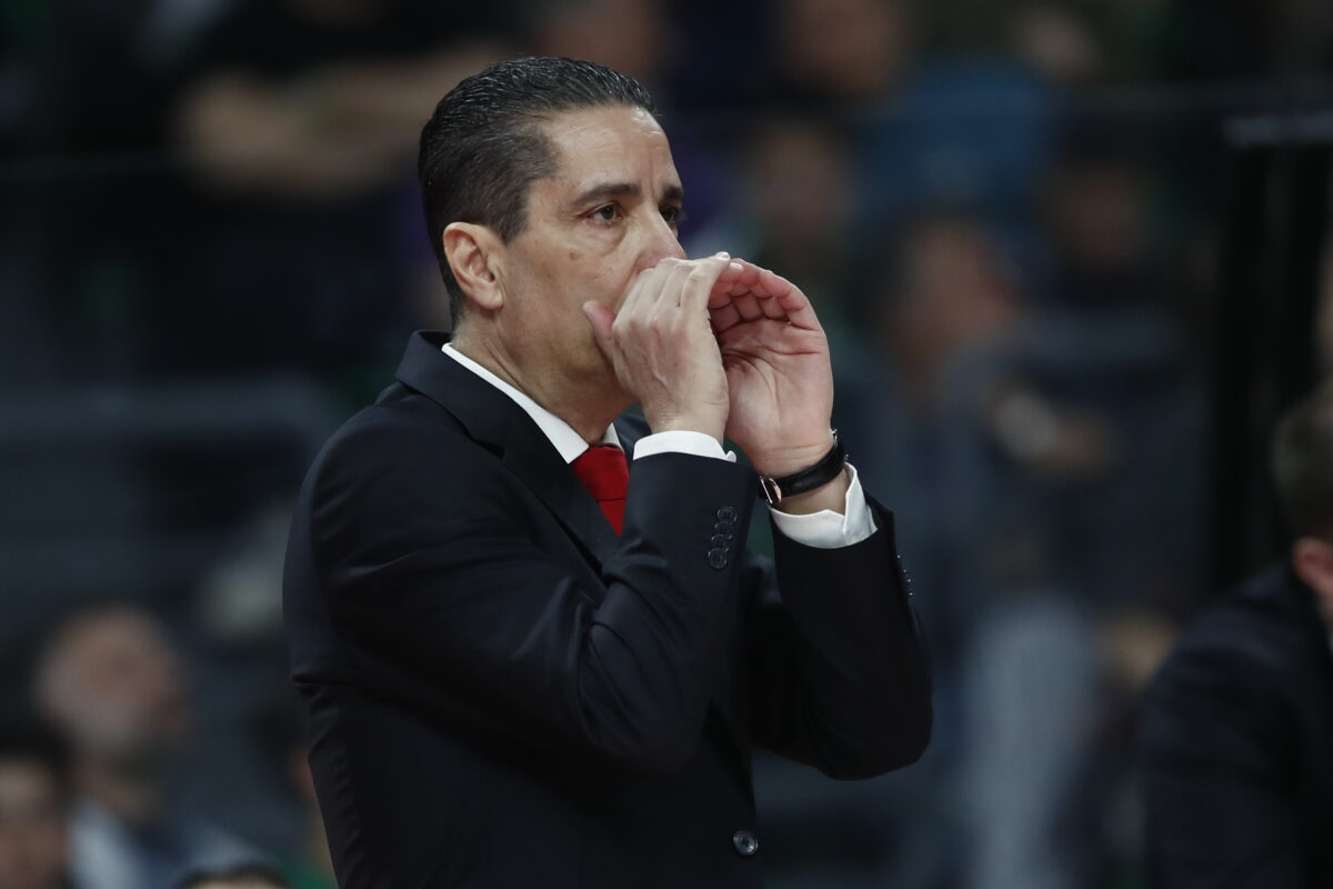 Γιάννης Σφαιρόπουλος: Κοντά στην έξοδο από τον Ερυθρό Αστέρα σύμφωνα με τους Σέρβους