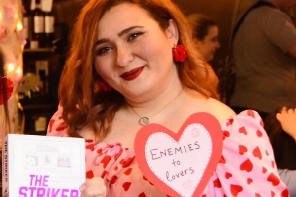 Σταυρούλα Μάζαρη στο The Opinion: «Τα βιβλία μπορούν  να σε συγκλονίσουν πιο πολύ κι από το Netflix» (VIDEO)