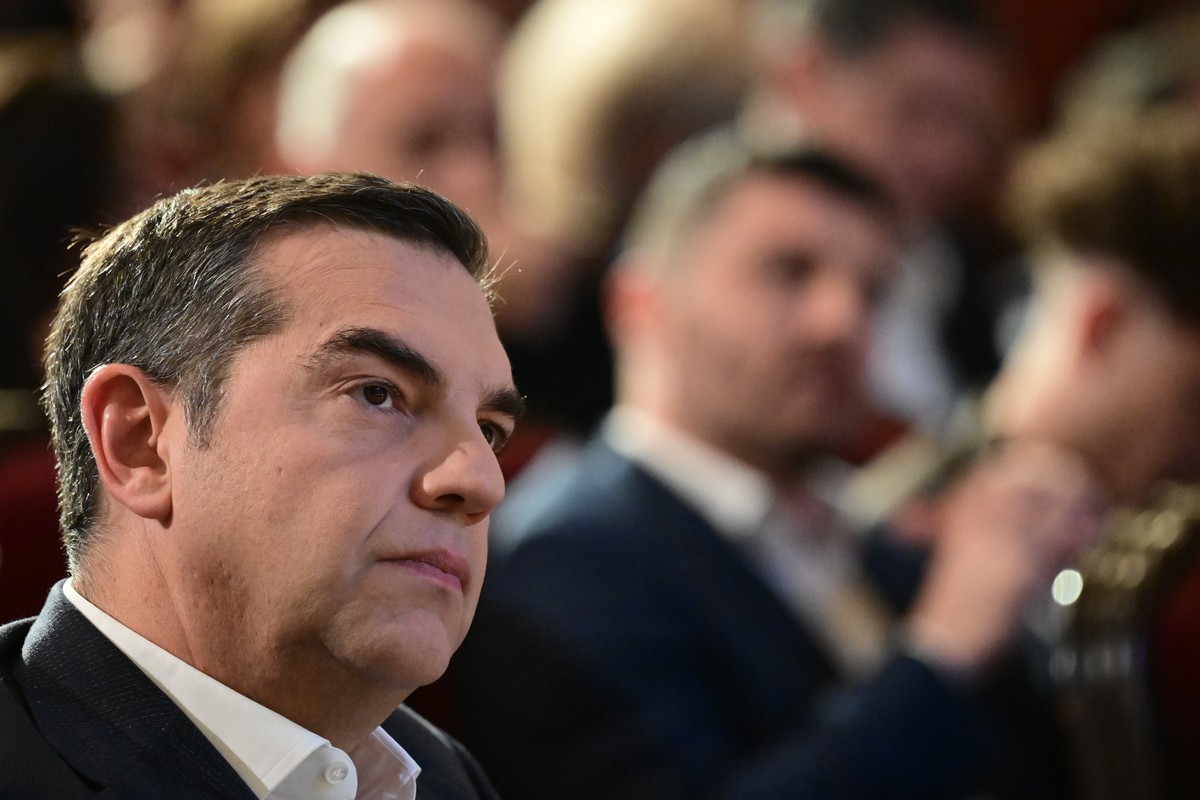 “Το δημοψήφισμα ήταν…” – Τι γράφει στην “Ιθάκη” ο Τσίπρας για τις κρίσιμες στιγμές του 2015 (video)