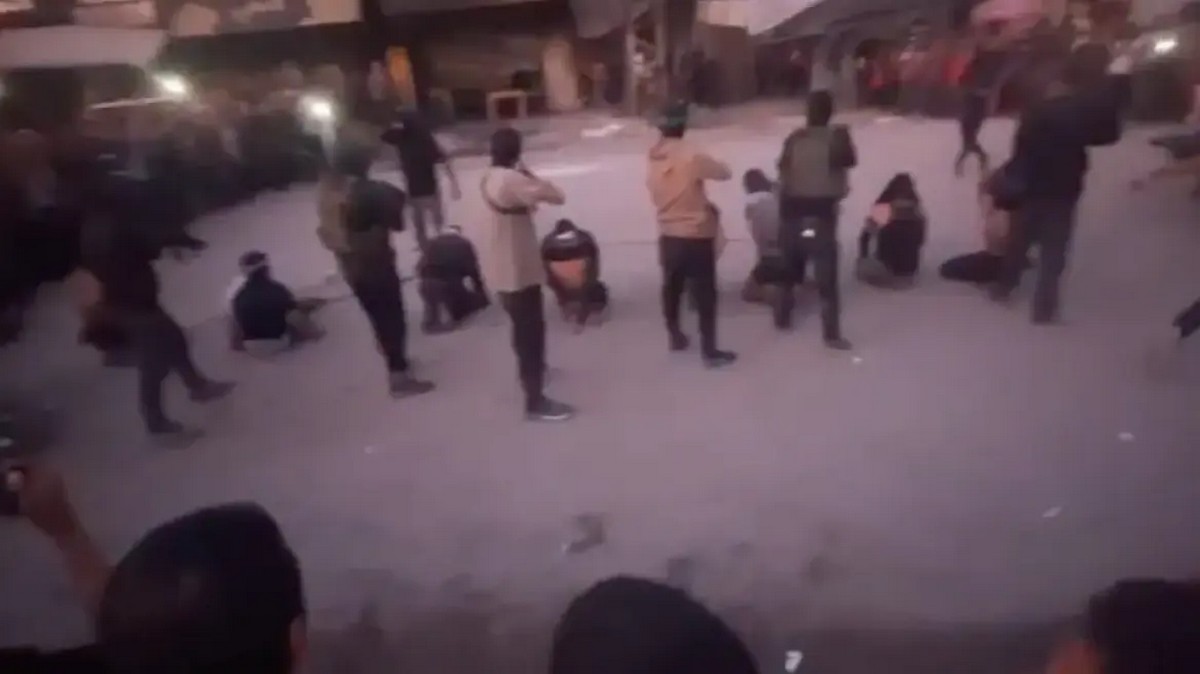 Δημόσιες εκτελέσεις από τη Χαμάς – Στόχος οι «συνεργάτες του Ισραήλ» (VIDEO)