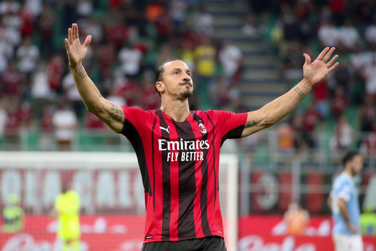 «Δεν είμαι αλαζονικός, απλώς είμαι ο καλύτερος» – Η μέρα που ο Ζλάταν Ιμπραΐμοβιτς ήρθε για να… μείνει (VIDEO)