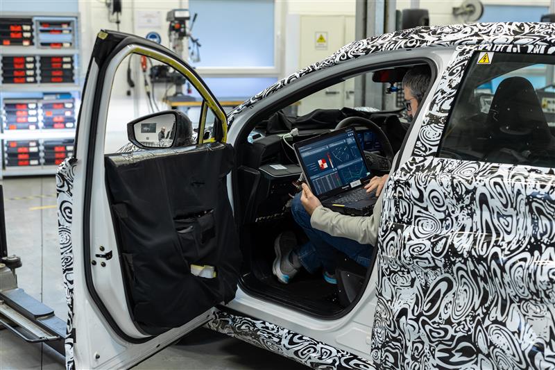 Mειώνει τον χρόνο ανάπτυξης νέων μοντέλων η Nissan με AI