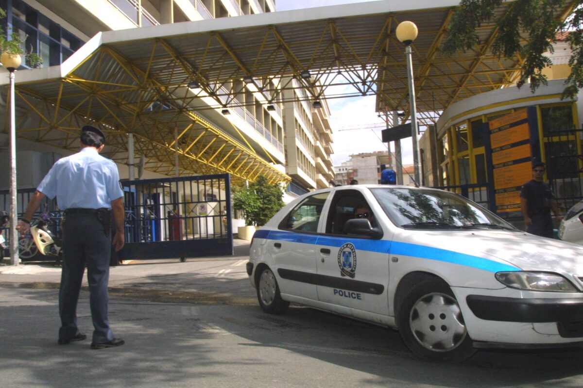 Ψυχίατροι και αστυνομικοί στον… εισαγγελέα