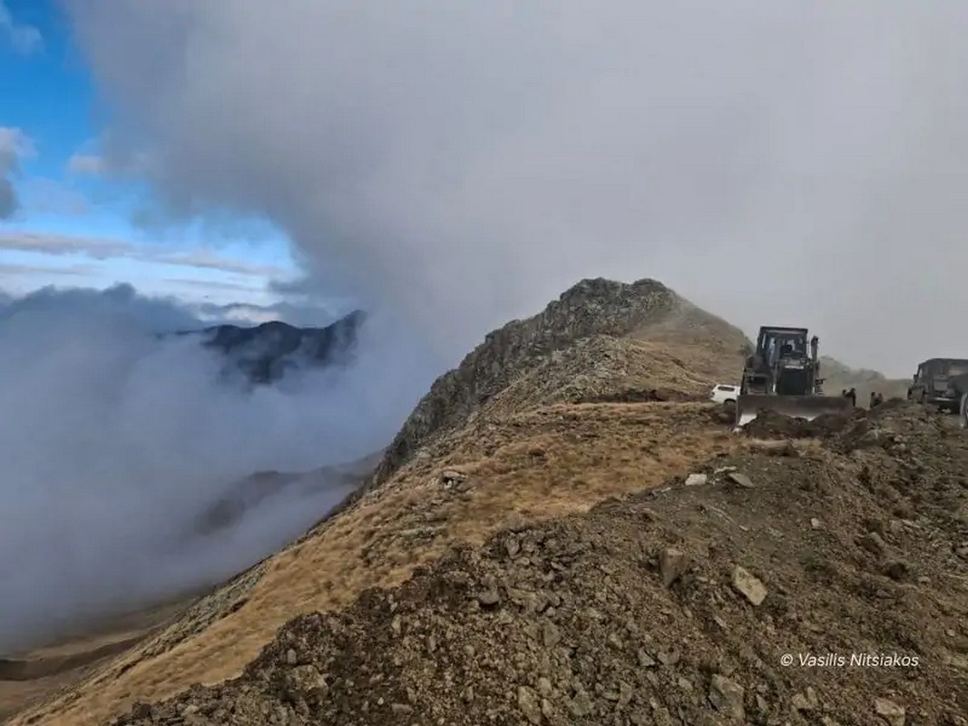Έξι περιβαλλοντικές οργανώσεις εκπέμπουν SOS για τη διάνοιξη του δρόμου στον Γράμμο