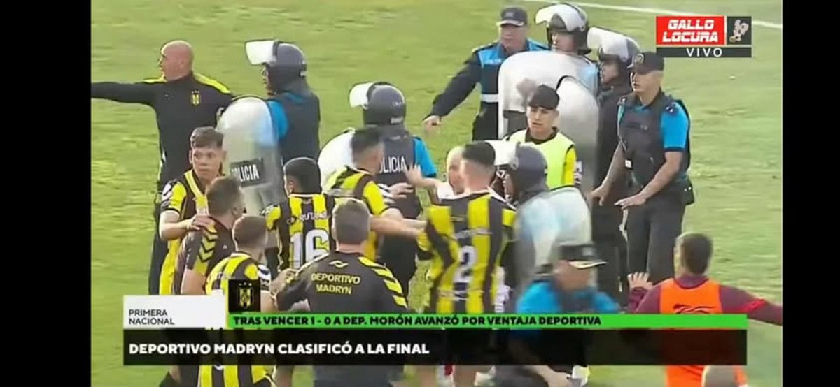 Σκηνές βίας στην Αργεντινή: Επεισόδια και αστυνομική παρέμβαση μετά από αγώνα (VIDEO)