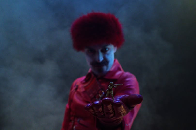 «ΡΟΖΑ»: Η μαύρη κωμωδία της ομάδας δίpus άpterus, επιστρέφει στο Θέατρο Τεχνών Θεσσαλονίκης