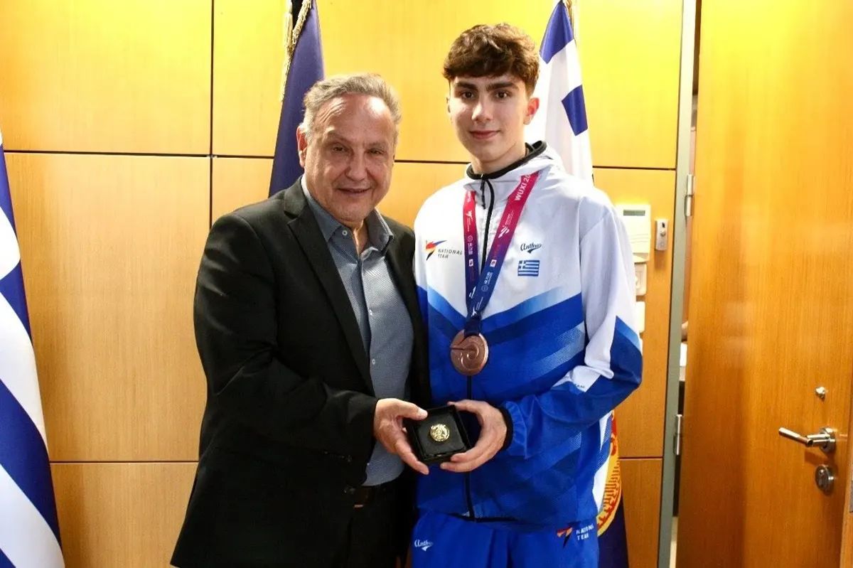 Στον Αγγελούδη ο παγκόσμιος πρωταθλητής του Ταεκβοντό, Άρης Ψαρρός