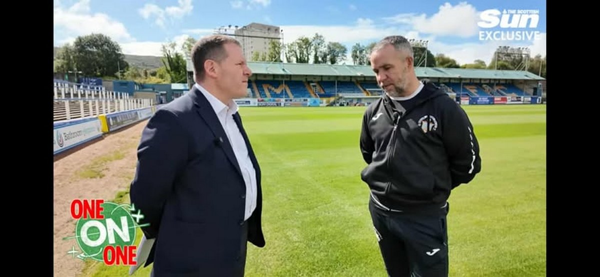 Η συγκινητική ιστορία προπονητή – «Έχω τις στιγμές μου… – Έχασα την κόρη μου» (VIDEO)