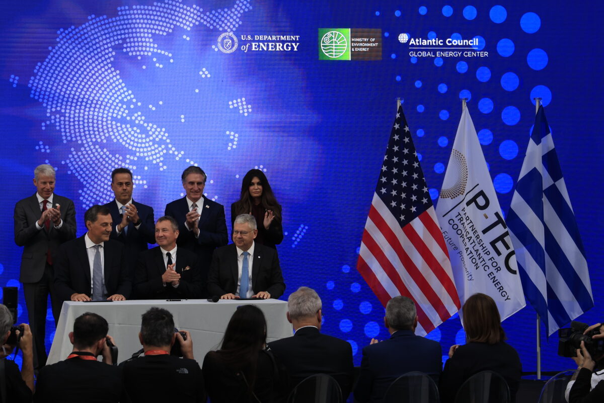 Οι αλήθειες που κρύβουν στις ανακοινώσεις για το φυσικό αέριο