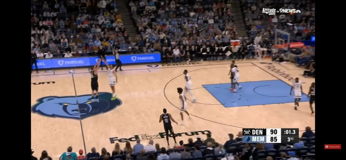 Γιόκιτς από… άλλο πλανήτη: Ασύλληπτο τρίποντο από το κέντρο (VIDEO)