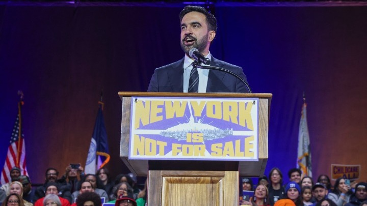 Ο Ζόραν Μαμντάνι γίνεται ο πρώτος μουσουλμάνος δήμαρχος της Νέας Υόρκης