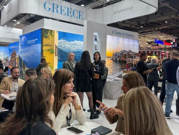 Η Θεσσαλονίκη κορυφαίος city break προορισμός – Δύο βραβεία για την Περιφέρεια στη Διεθνή Τουριστική Έκθεση World Travel Market