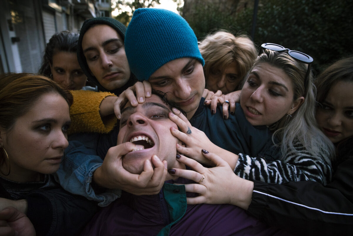 «Πλαστελίνη»: Το εμβληματικό δράμα ενηλικίωσης του Vassily Sigarev, στο Θέατρο Αυλαία