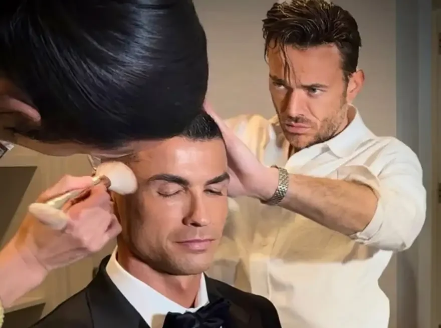 Ο Δημήτρης Γιαννέτος χτένισε τον Ρονάλντο και τη Ροντρίγκεζ για να συναντήσουν τον Τραμπ (VIDEO)