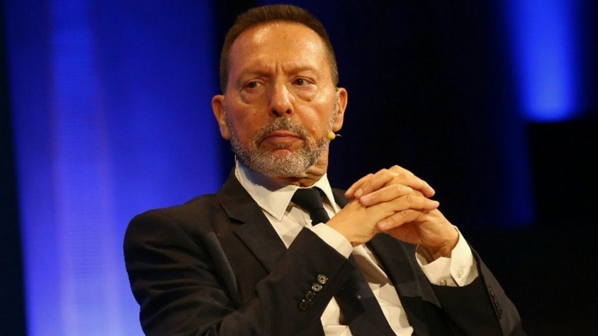 Αντίθετος σε μείωση των επιτοκίων το Δεκέμβριο ο Γ. Στουρνάρας